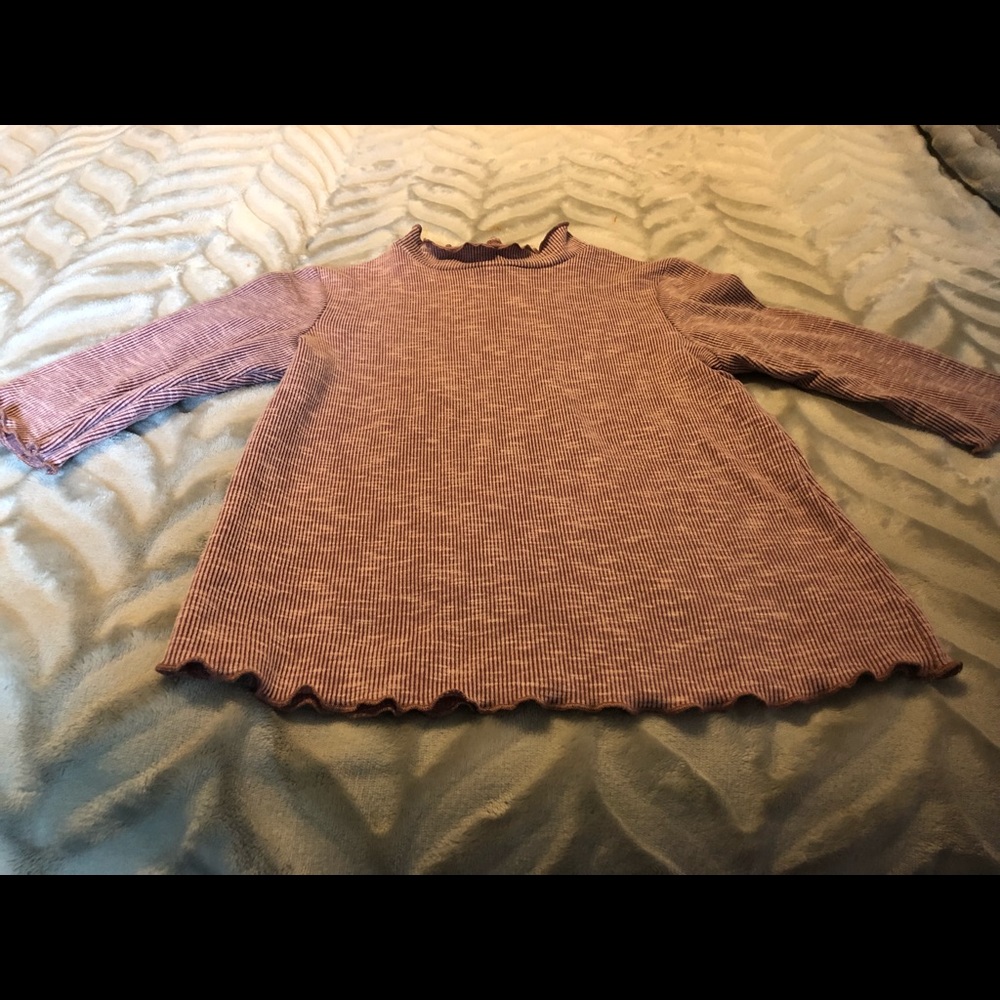 Top - Picture 2 of 4
